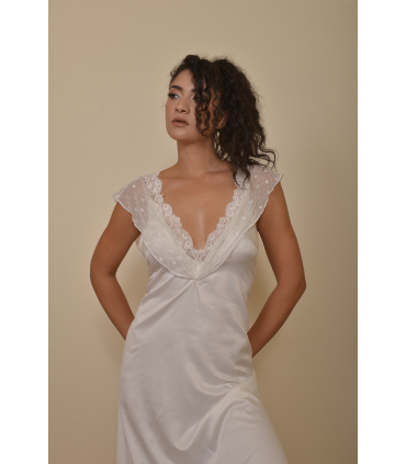 Déshabille touche Angelique